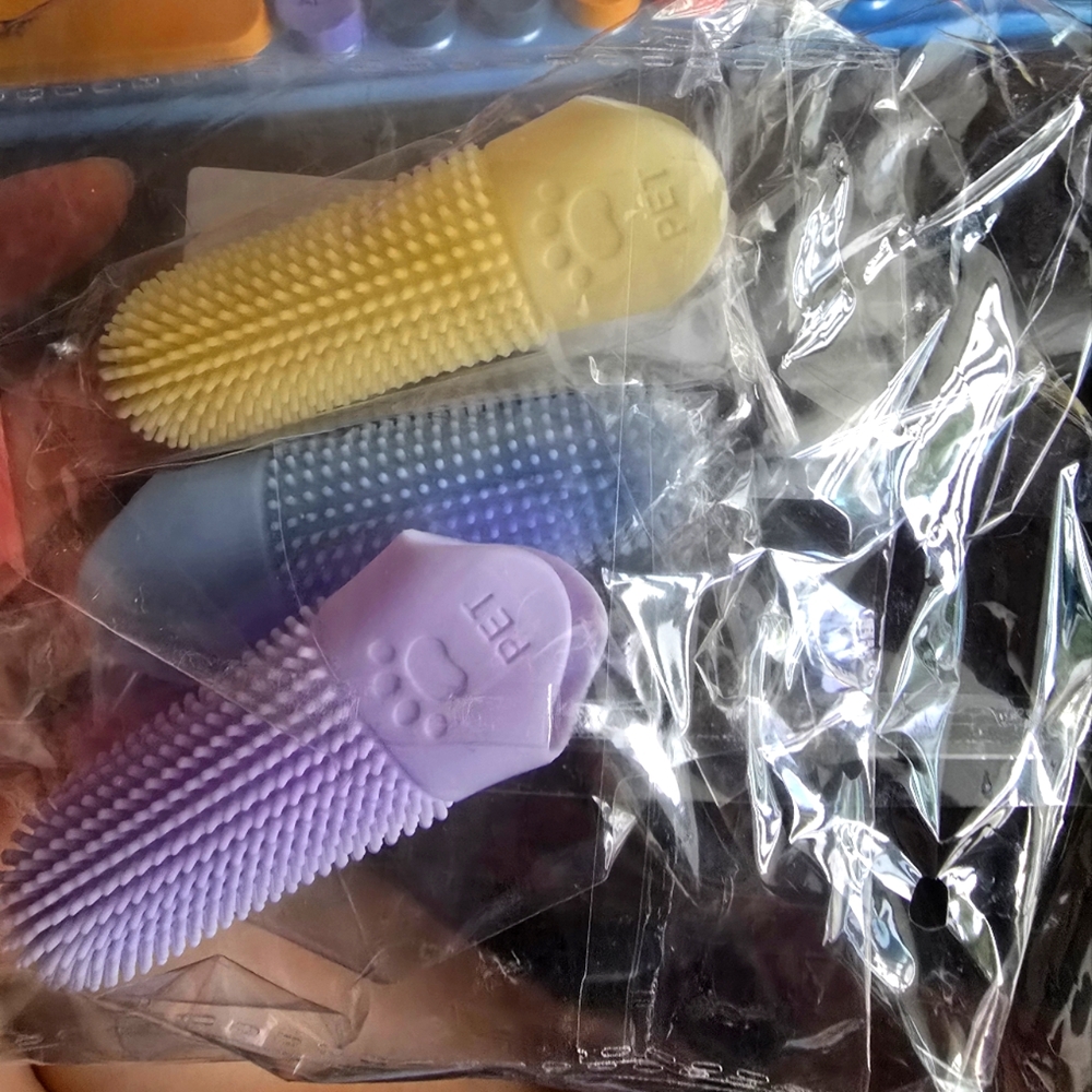 🐶😸 3 Pet Toothbrushes 😸🐶